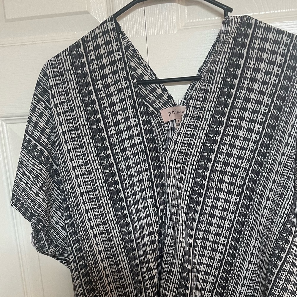 Philosophy top size small